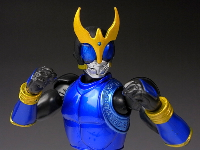 バンダイ S.H.フィギュアーツ 仮面ライダークウガ ドラゴン