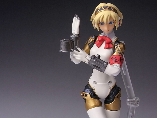 Figma ペルソナ3 アイギス 全高約150mm 可動フィギュア Amazon.co.jp: Figma ペルソナ3 アイギス : ホビー