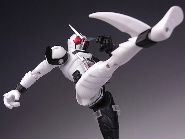 バンダイ WFC 04 仮面ライダーW ファングジョーカー レビュー