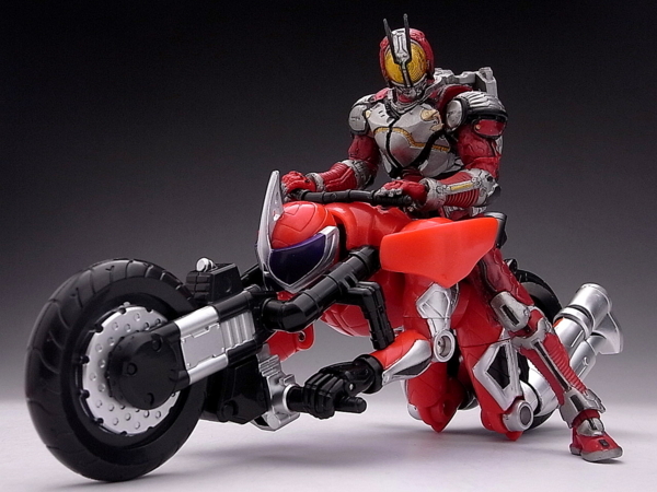 バンダイ 仮面ライダーW WFC 05 仮面ライダーアクセル レビュー - YOの