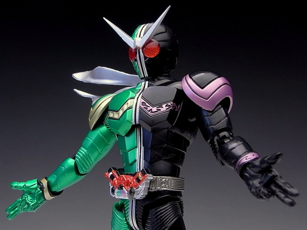 S.H.フィギュアーツ 仮面ライダーW サイクロンジョーカー レビュー