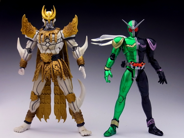 S.H.フィギュアーツ 仮面ライダークウガ ン・ダグバ・ゼバ S.H.フィギュアーツ 仮面ライダークウガ ン・ダグバ・ゼバ