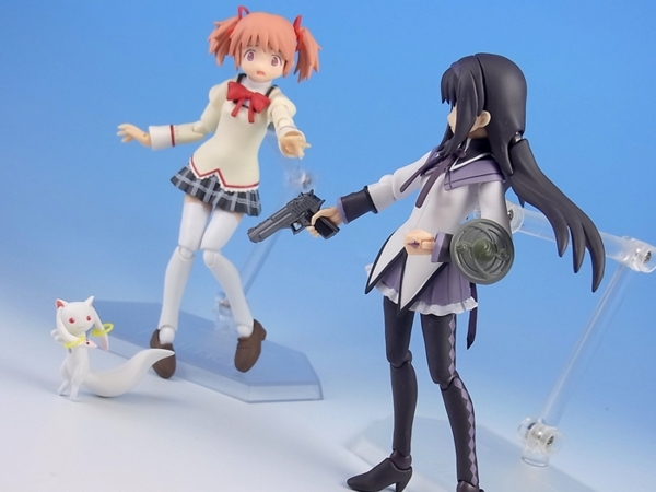 Amazon.co.jp: figma 魔法少女まどか☆マギカ 暁美ほむら 制服