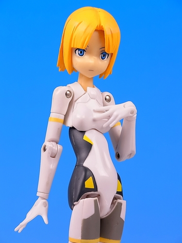 武装神姫　素体　ストラーフ、アーンヴァル メガミデバイス 武装神姫 天使型アーンヴァル を作る その1