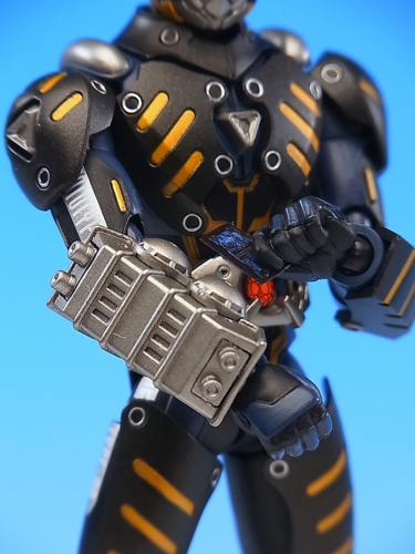 S H フィギュアーツ オルタナティブ・ゼロ 仮面ライダー龍騎