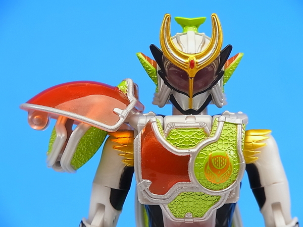 美品   仮面ライダー鎧武 仮面ライダー斬月 真メロンエナジーアームズ Amazon.co.jp: S.I.C. 仮面ライダー斬月・真 メロンエナジー
