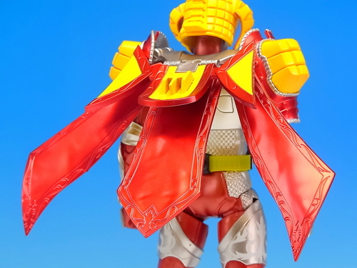 S.H.フィギュアーツ  仮面ライダー鎧武パインアームズ バロンマンゴーアームズ Amazon | S.H.F 鎧武 パインアームズ ＆ バロン マンゴー
