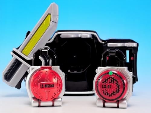 DX セイヴァーアロー ＆ ザクロロックシード レビュー - YOの玩具箱