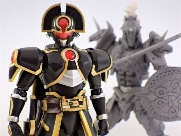 ウルフオルフェノク＆ホースオルフェノク フィギュアーツ Amazon.co.jp: BANDAI S.H.フィギュアーツ ホースオルフェノク