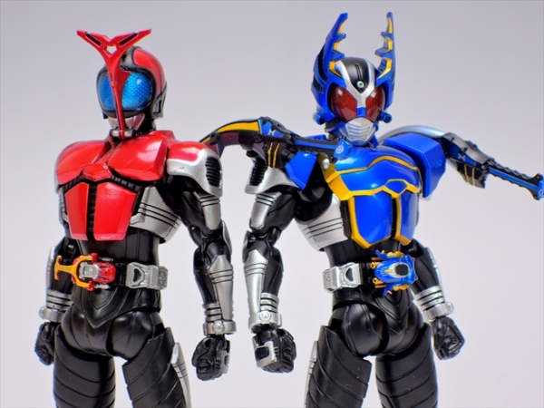 S.H.フィギュアーツ 真骨彫製法 仮面ライダーガタック レビュー - YOの