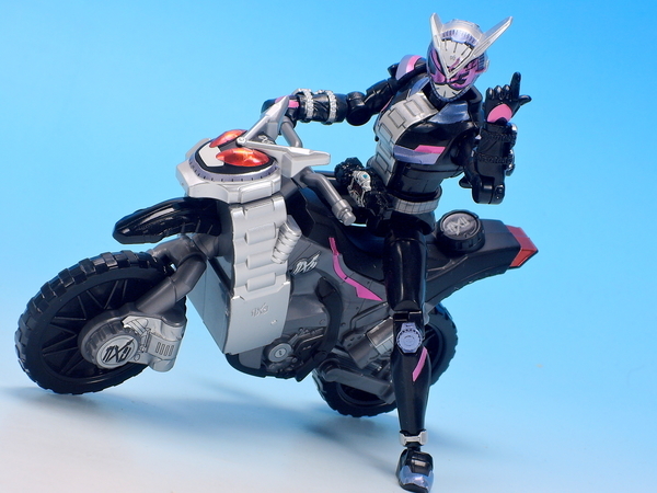 仮面ライダー　ジオウ　ライドストライカー Amazon.co.jp: 仮面ライダージオウ きゃらコン RCライド