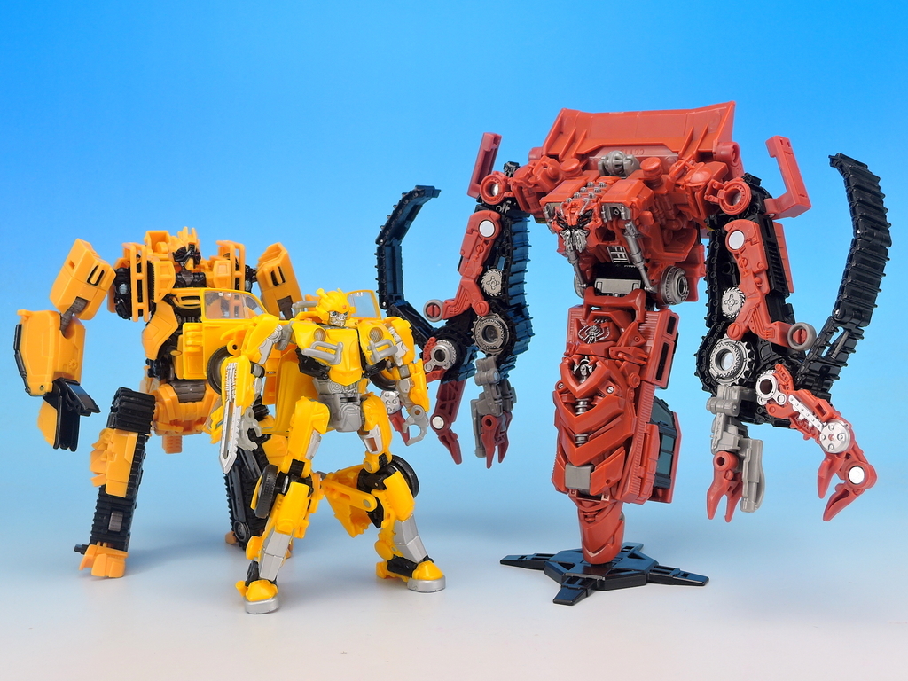 SS-33 ディセプティコン ランページ で遊ぶ - YOの玩具箱