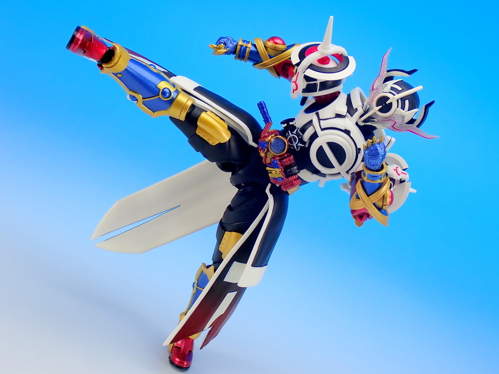 S.H.フィギュアーツ 仮面ライダーエボル ブラックホールフォーム