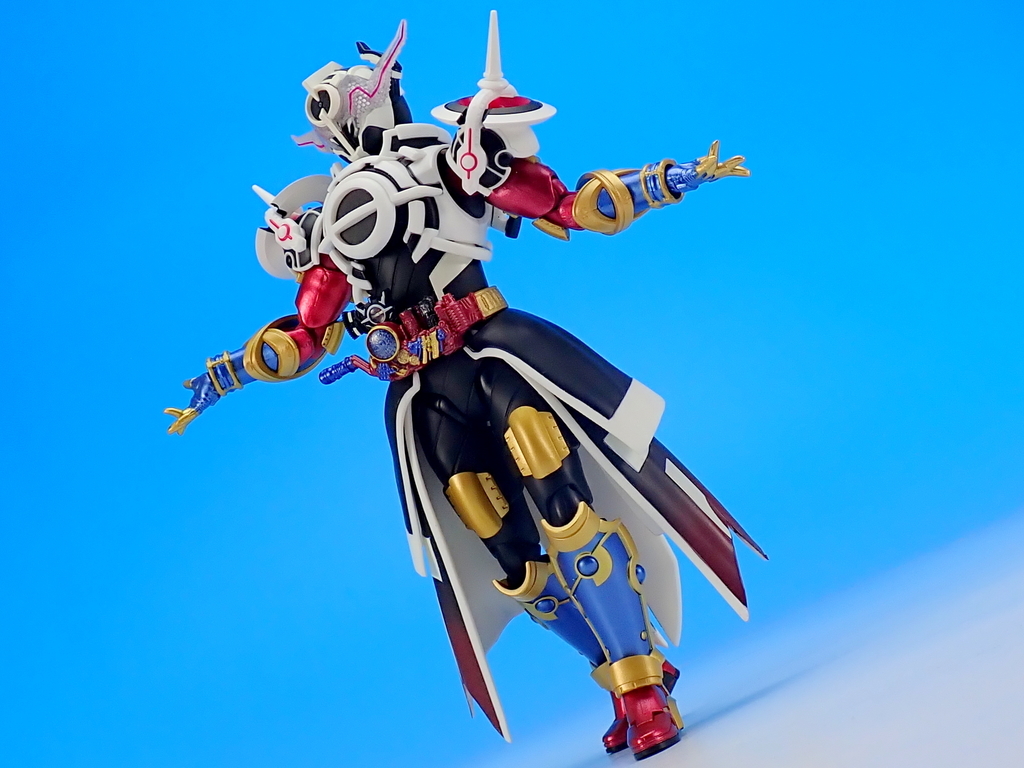 S.H.フィギュアーツ 仮面ライダーエボル ブラックホールフォーム