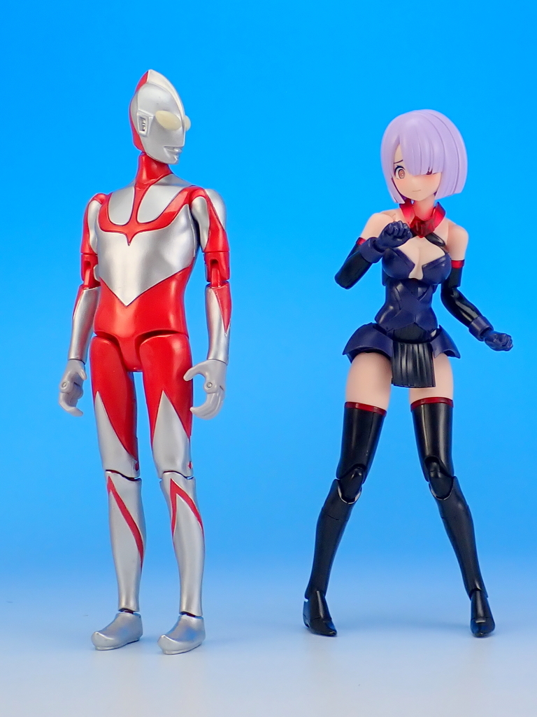 【新品・箱無し】ウルトラマン & グリヒル フィギュア ウルトラマン＆グリヒル 海外限定品2点セット ラスト1