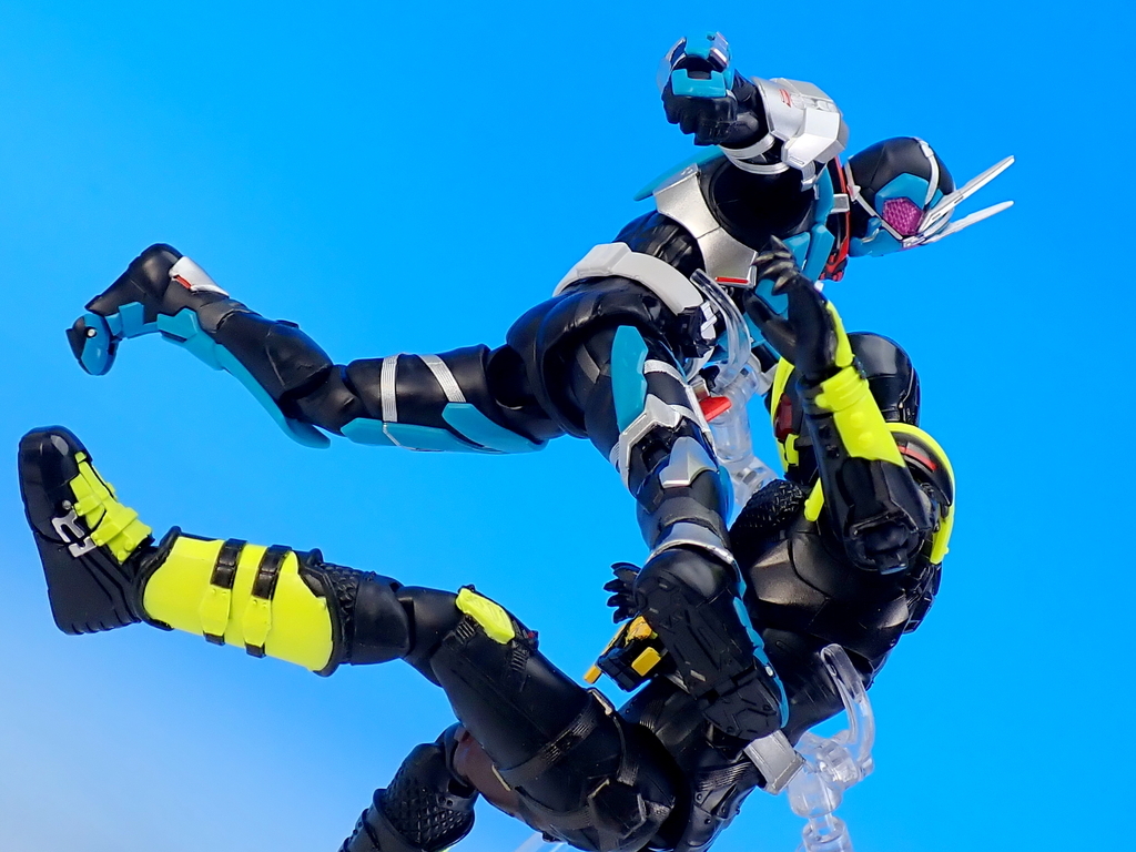 S.H.フィギュアーツ 仮面ライダー001＆仮面ライダー１型ロッキングホッパー レビュー】 S.H.Figuarts 仮面ライダー1型ロッキングホッパー