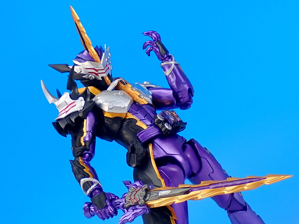 S.H.Figuarts 仮面ライダーカリバー ジャアクドラゴン 到着 - YO