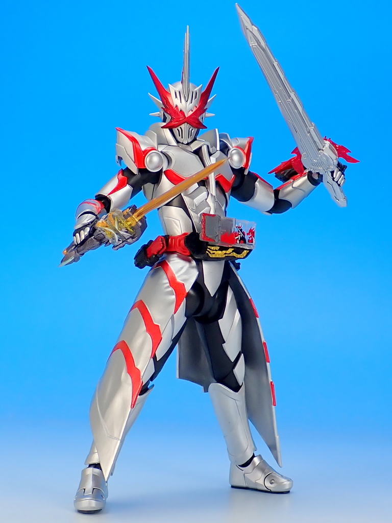 SHフィギュアーツ 仮面ライダー最光 金の武器 銀の武器
