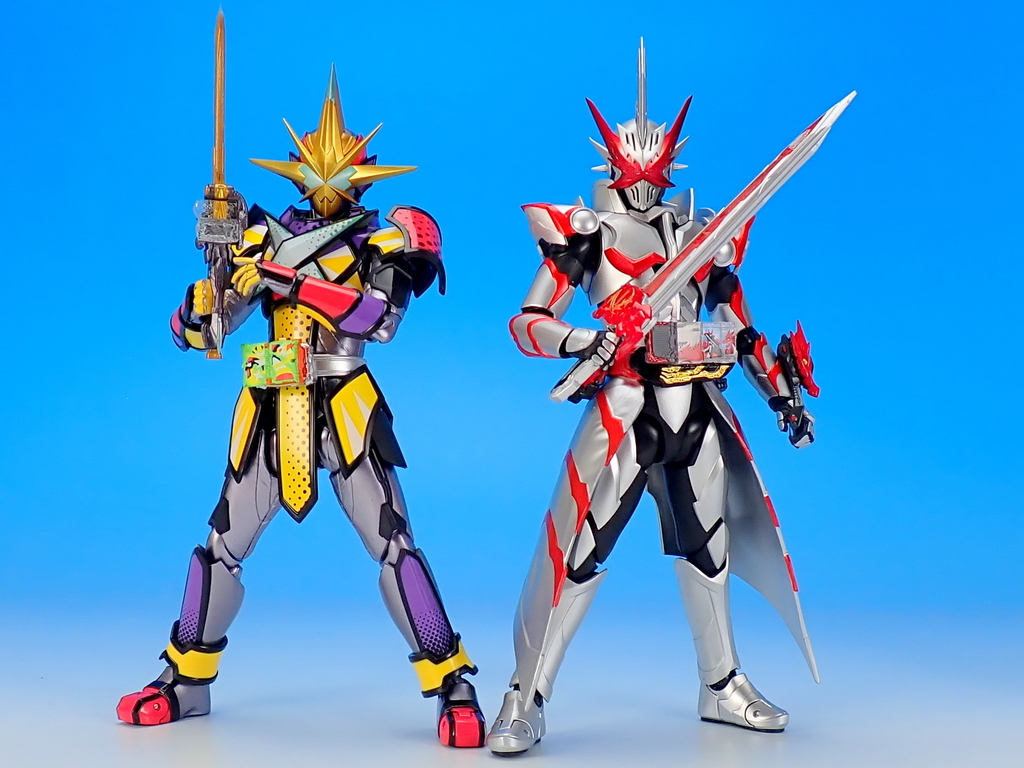 仮面ライダー フィギュアーツ 最光 金の武器 銀の武器 エックスソードマン Amazon.co.jp: BANDAI SPIRITS(バンダイ スピリッツ) S.H.