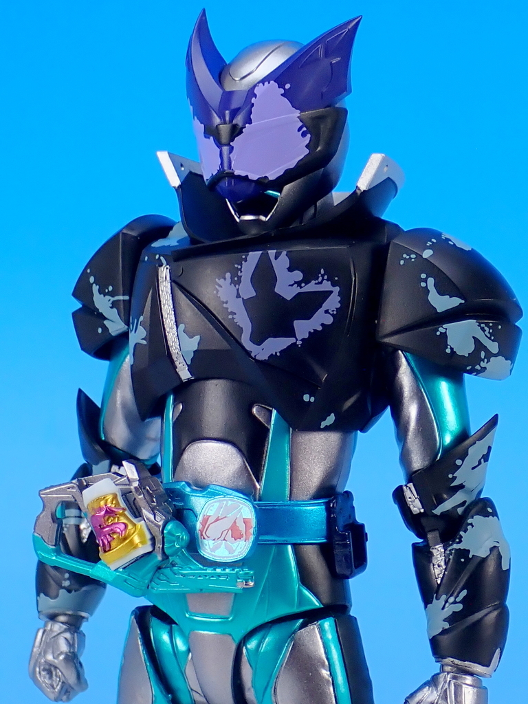 抽選販売】S.H.Figuarts 仮面ライダーエビル バットゲノム