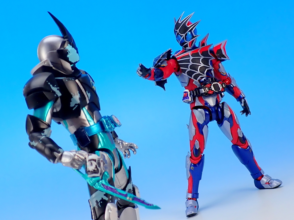 S.H.Figuarts 仮面ライダーデモンズ スパイダーゲノム で遊ぶ