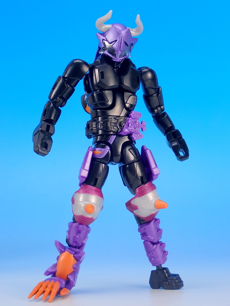 リボルブチェンジフィギュア 仮面ライダーバッファ リペイント 仮面ライダーギーツ』仮面ライダーバッファがリボルブチェンジ