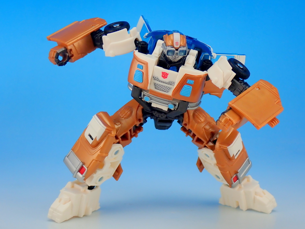 トランスフォーマー ビースト覚醒　 ボイジャークラス、デラックスクラスセット Amazonタイムセールで『トランスフォーマー/ビースト覚醒