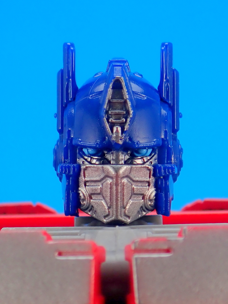 トランスフォーマー バズワージーバンブルビー SS102 オプティマスプライム レビュー：バズワージーバンブルビー オプティマスプライム