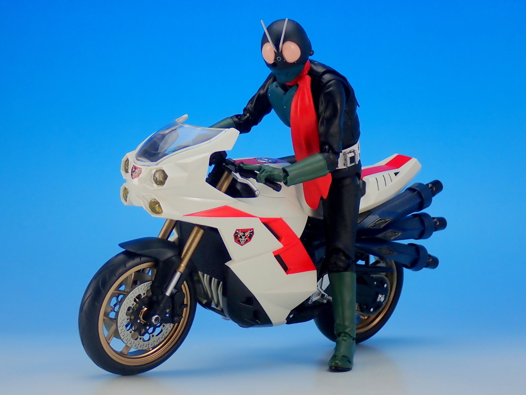 (未開封)　フィギュアーツ　サイクロン号 Amazon.co.jp: BANDAI SPIRITS(バンダイ スピリッツ) S.H.Figuarts