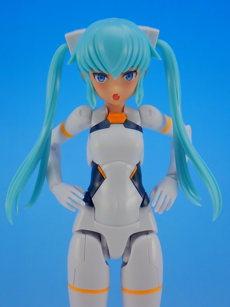 武装神姫　悪魔型 ストラーフ リペイントカラーバージョン　完成品　メガミデバイス Amazon | 壽屋(KOTOBUKIYA) 武装神姫 悪魔型 ストラーフ