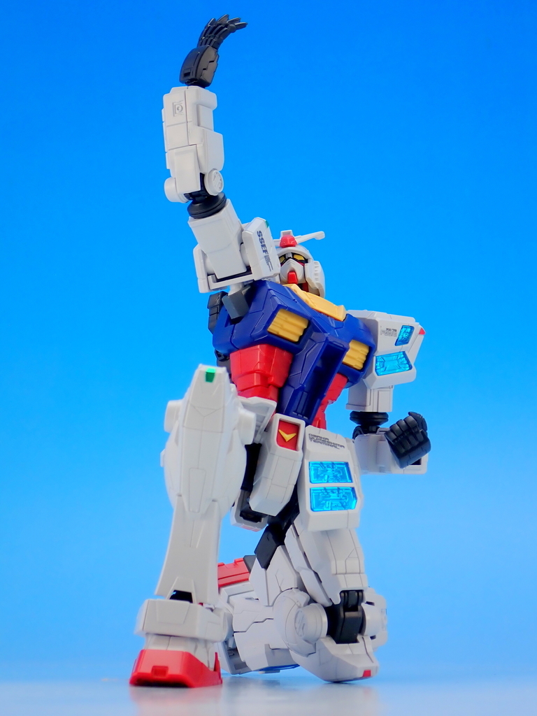 EXPO2025 1/144 RX-78F00/E ガンダム (EX-001 グラスフェザー装備
