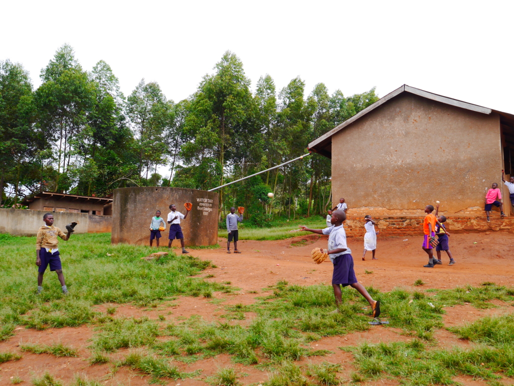 f:id:UgandaBaseball2nd:20170412043754j:plain f:id:UgandaBaseball2nd:20170412043754j:plain