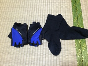 女ロードバイク手袋と靴下