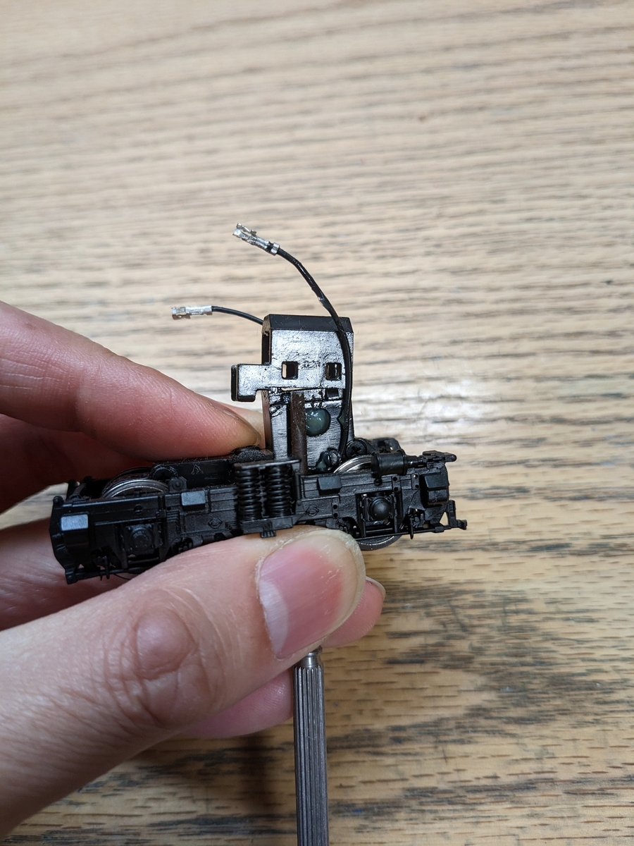 TOMIXの電気機関車の台車の分解方法（16番・HOゲージ） - Underber_Yuba
