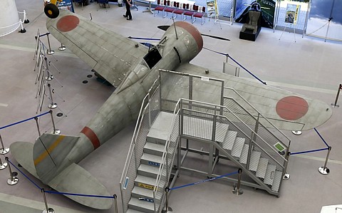 旧日本軍 戦闘機 プロペラ 沖縄米軍基地 沖縄戦」で押し寄せる大量のアメリカ軍を相手に一矢報いようと