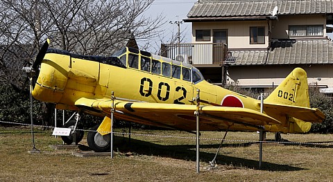 航空自衛隊 T-6の展示機 - 用廃機ハンターが行く！