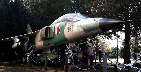 神奈川県】防衛大学校の展示機 - 用廃機ハンターが行く！