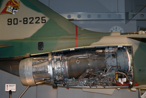 静岡県】空自 浜松広報館（その2、屋内展示機） - 用廃機ハンターが行く！