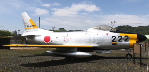 航空自衛隊 F-86Dの展示機 - 用廃機ハンターが行く！