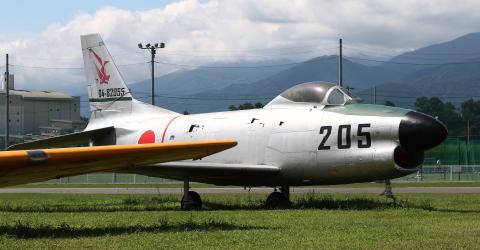 飛行前・後点検および10時間飛行後点検ワークカード F-86D 自衛隊 整備手帳 航空自衛隊 那覇基地】F-15機付長に1日密着(3)、「故障はその場