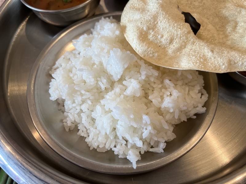 スパイスキッチンじょし家』岩手県唯一！南インド料理のミールス
