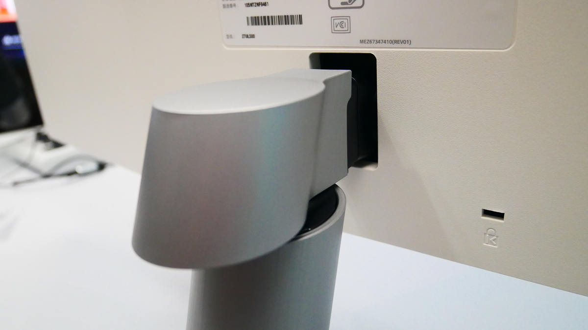 LG モニター ディスプレイ　27UL500W 27インチ本体と付属品 USB Type-Cを搭載したDisplayHDR™400対応IPS 4Kモニター - 27UL850-W