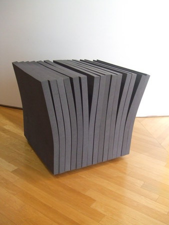 個別 ユニバーサルデザイン 触れて遊びたくなる椅子 すきまの椅子３ の写真 画像 芸専生活 Voqn S Fotolife