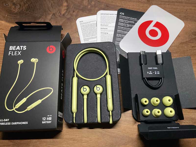 【新品・未開封】Beats Flex ワイヤレスイヤホン（12時間バッテリー） Amazon.co.jp: Beats Flexワイヤレスイヤホン – Apple W1
