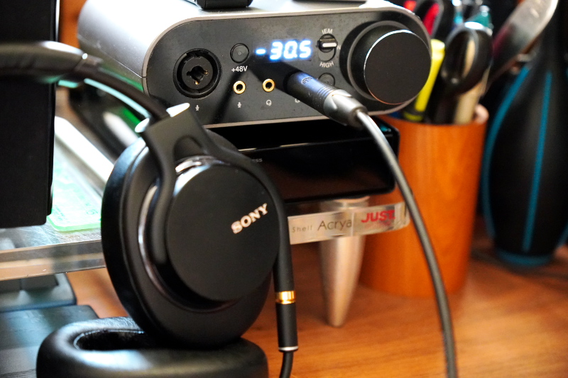 SONY のヘッドホン「MDR-1AM2」用に 6.3mm ステレオ標準プラグ