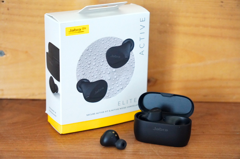 Jabra」の比較的手に入れやすい価格帯ながらノイズキャンセ