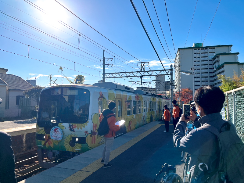 サイクルトレイン 乗車待ち-2