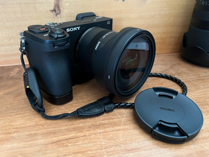 α6700とSIGMA-1