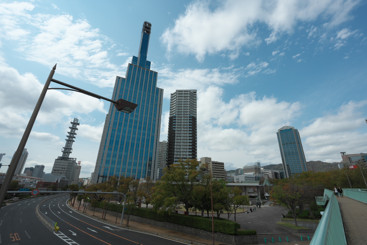 税関前歩道橋