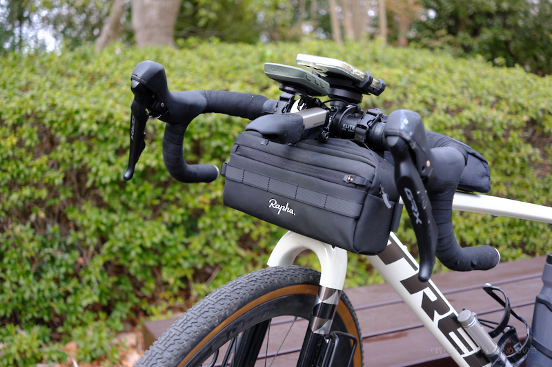 Rapha（ラファ）のバーバッグをレビュー！ ～ お洒落でちょうどいい